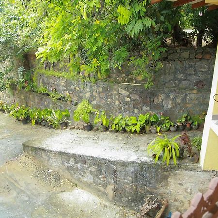Guruge Guest House Ahangama Luaran gambar