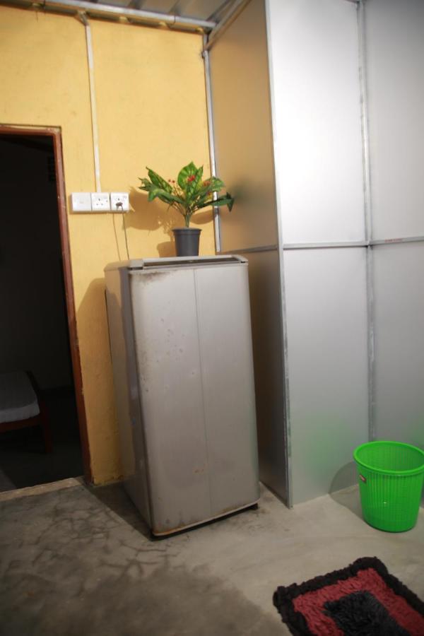 Guruge Guest House Ahangama Luaran gambar