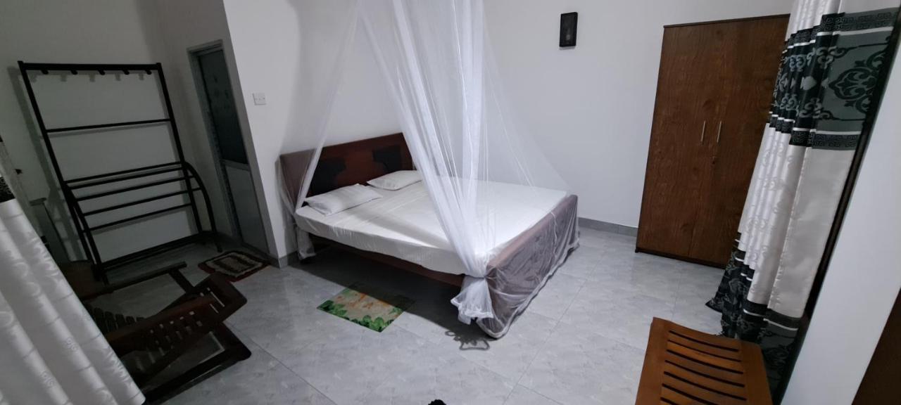Guruge Guest House Ahangama Luaran gambar